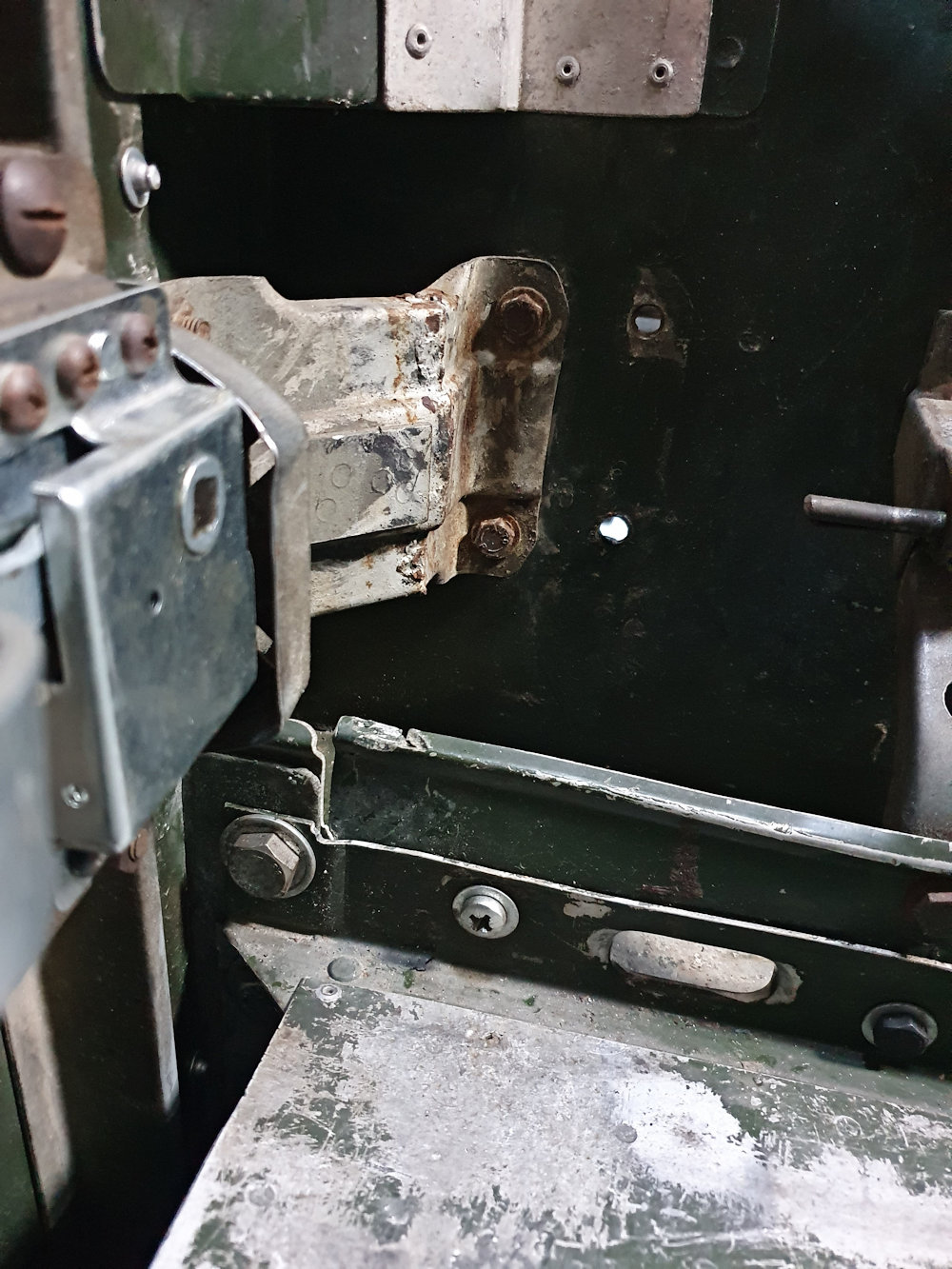 SXF105 door latch