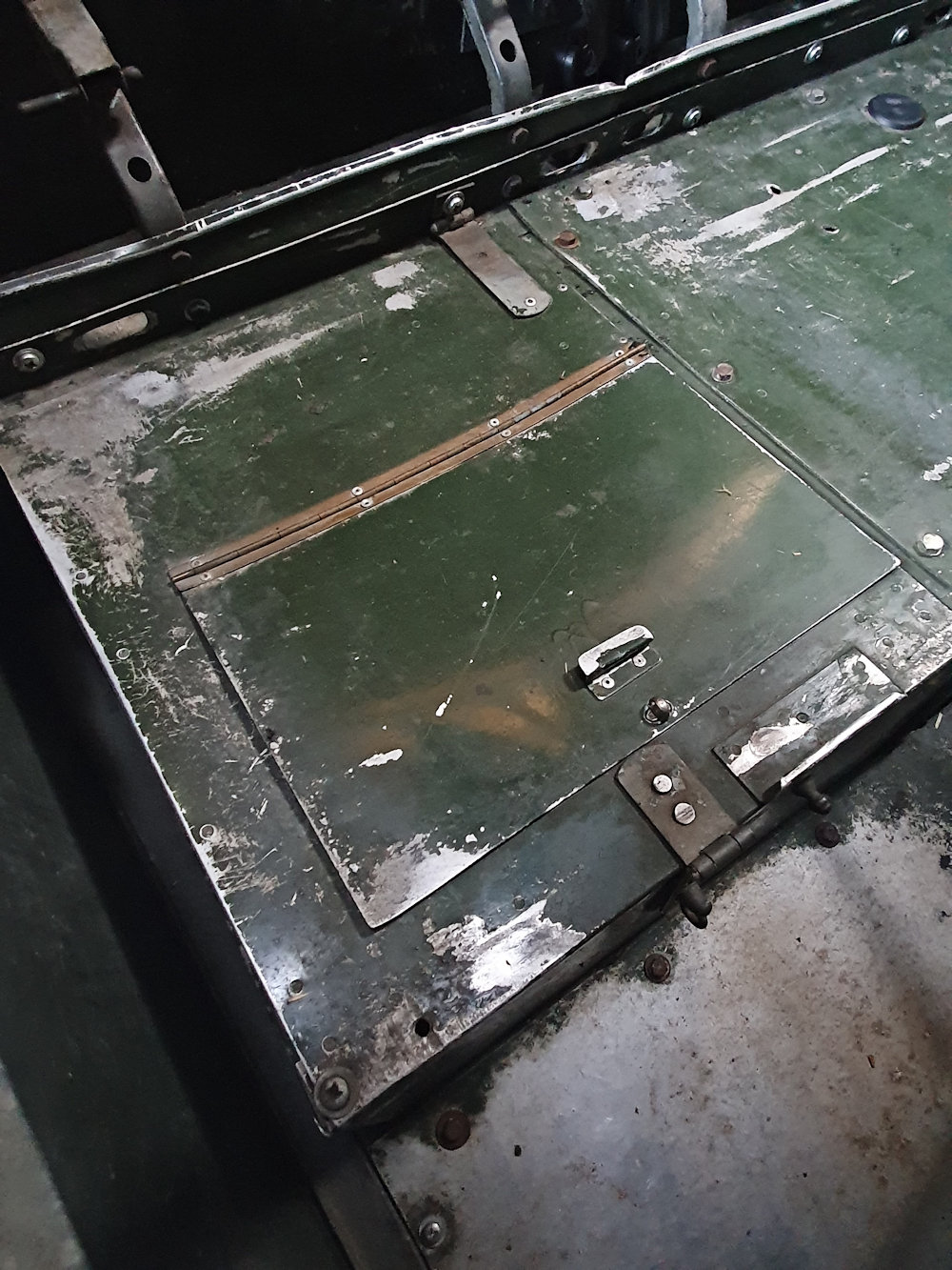 SXF105 door latch